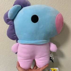 BT21 MANG HUG ME CUSHION